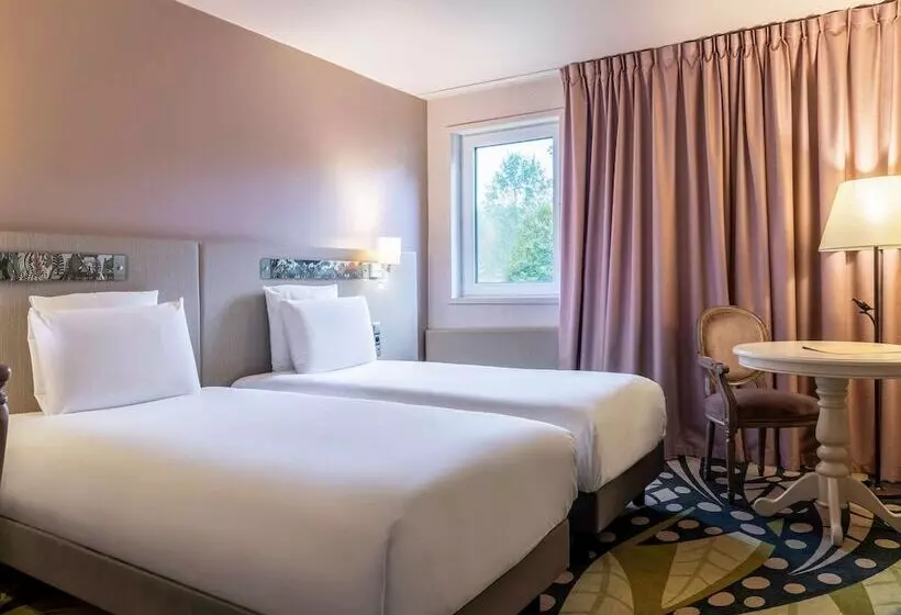 スタンダードルーム, Demeures De Campagne Parc Du Coudray – Mercure