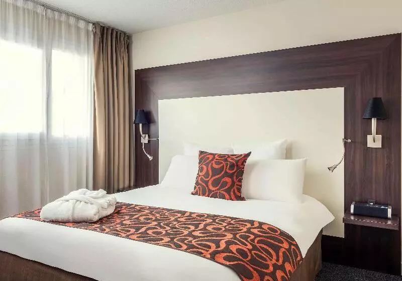 سوییت جونیور, Mercure Paris Porte D Orleans