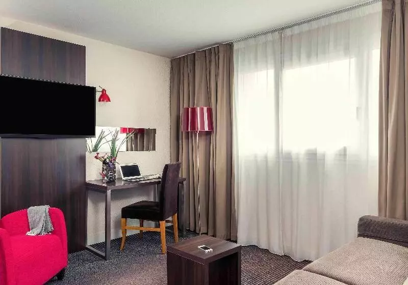 سوییت جونیور, Mercure Paris Porte D Orleans