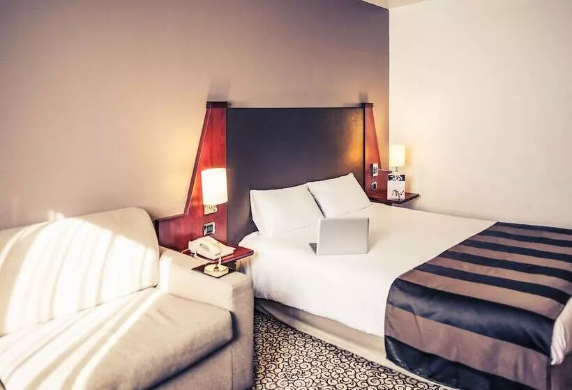 Perhehuone, Mercure Paris Val De Fontenay
