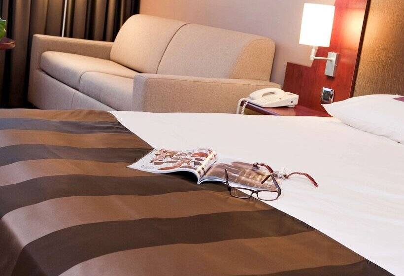 Семейный Номер, Mercure Paris Val De Fontenay