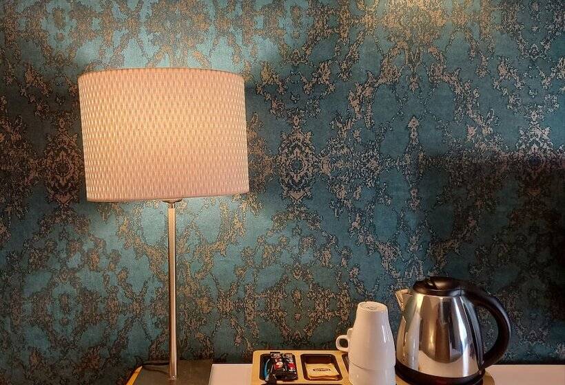 غرفة قياسية فردية, Mondial