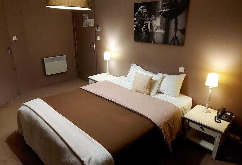 غرفة قياسية ثلاثية, Mondial