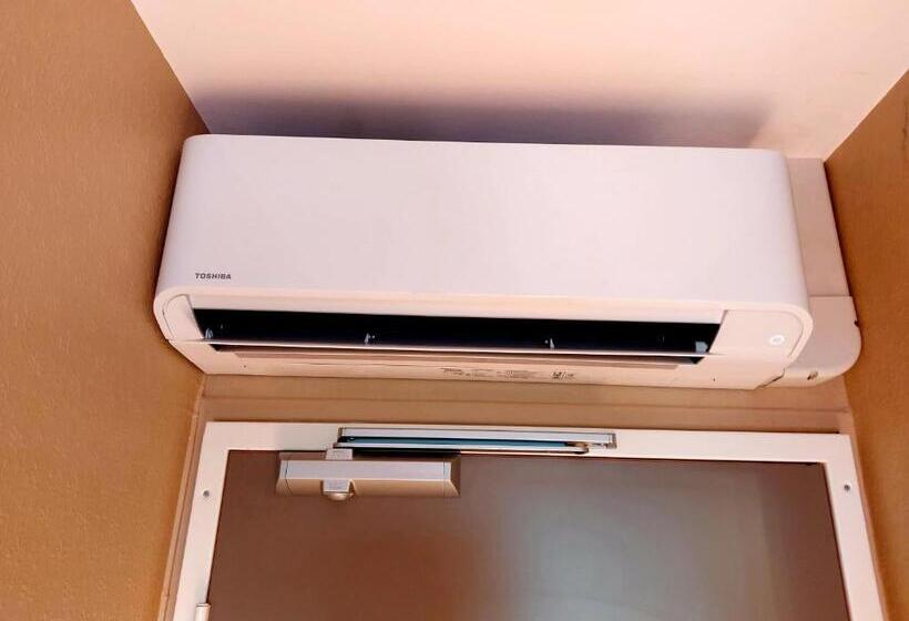 غرفة قياسية فردية, Mondial