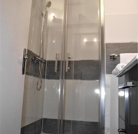 Quarto Estandar Individual, Mondial