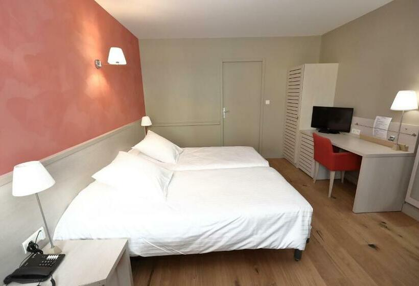 غرفة قياسية, Hôtel Newport