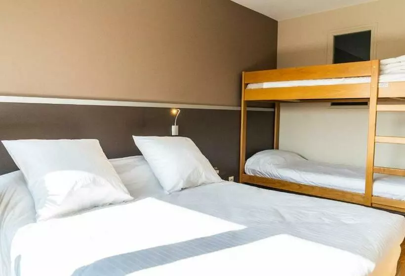 اتاق استاندارد چهار تخته, Hôtel Newport