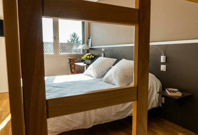 غرفة قياسية رباعية, Hôtel Newport