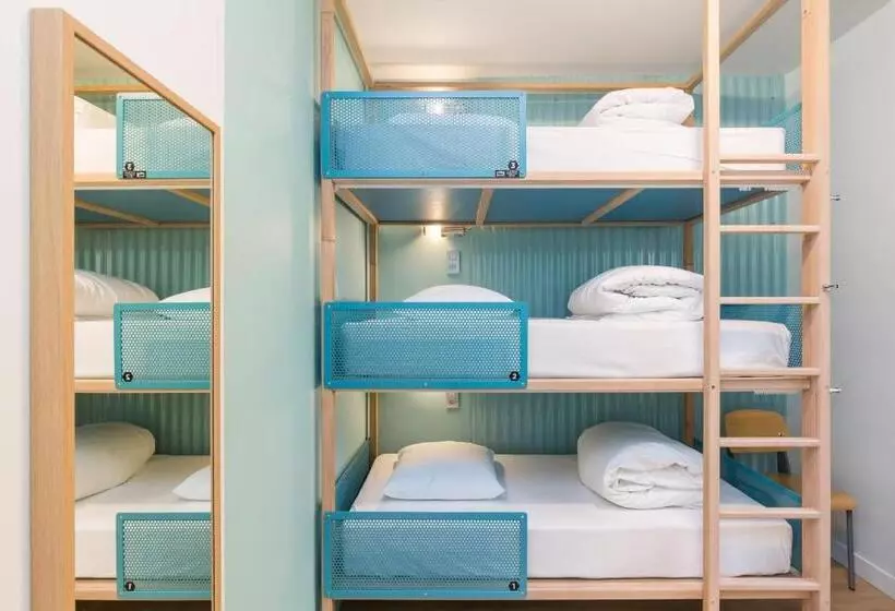 تختخواب در اتاق مشترک, Hostel Ozz Nice
