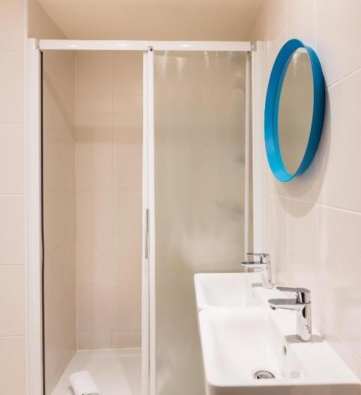 クラシックルーム, Hostel Ozz Nice