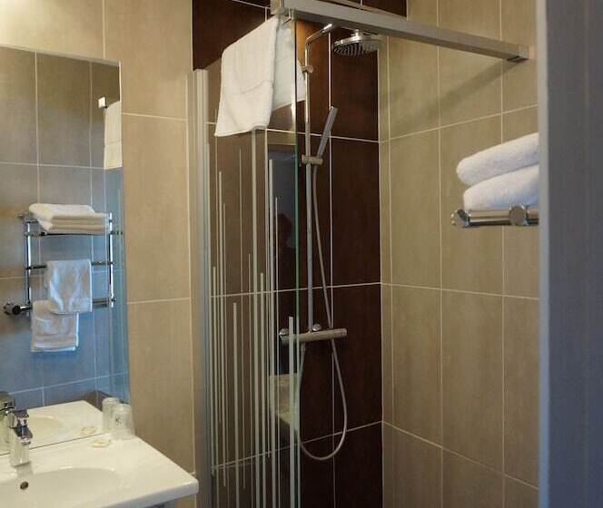 غرفة سوبيريور مطلّة علي البحر, Hôtel Le Nautic