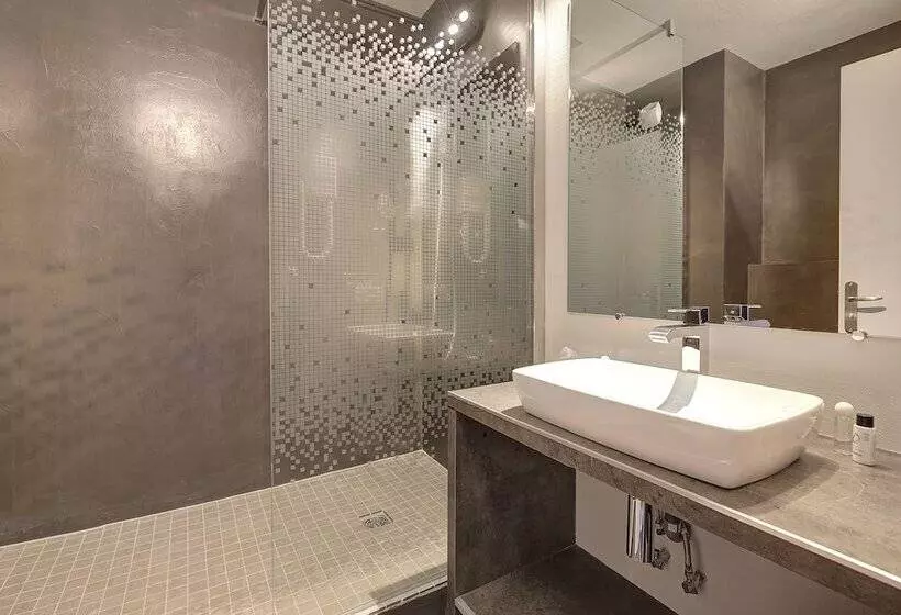 اتاق سوپریور با چشمانداز دریا, Hôtel Le Nautic