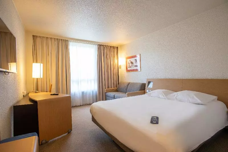 اتاق استاندارد, Novotel Aix En Provence Pont De L Arc