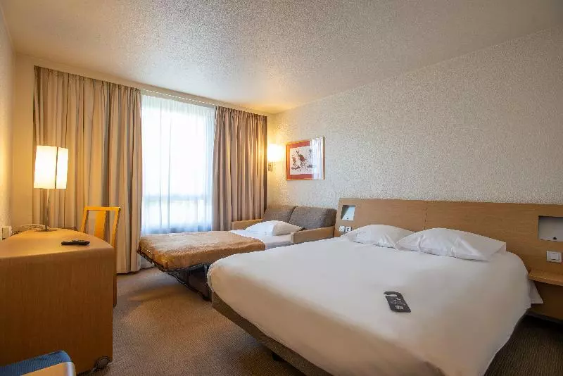اتاق استاندارد, Novotel Aix En Provence Pont De L Arc