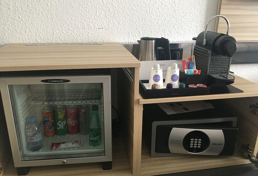 Номер Executive, Novotel Montpellier