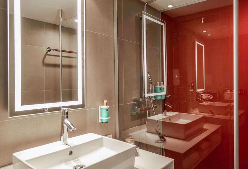 Номер Классика Двуспальная Кровать, Novotel Valence Sud