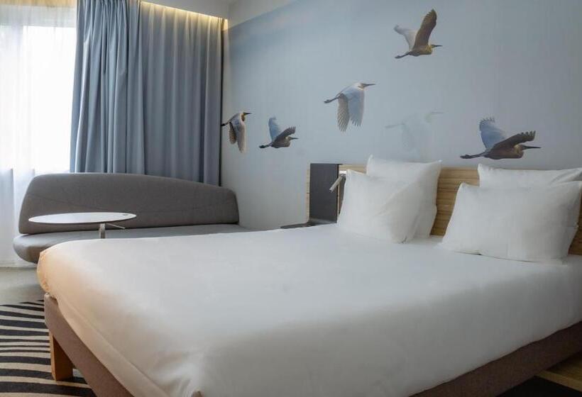 Номер Классика Двуспальная Кровать, Novotel Valence Sud