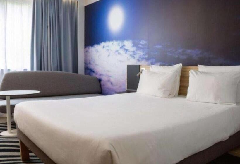 Номер Классика Двуспальная Кровать, Novotel Valence Sud