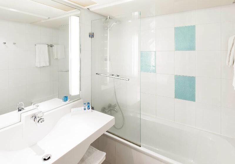 Номер Классика Двуспальная Кровать, Novotel Valence Sud