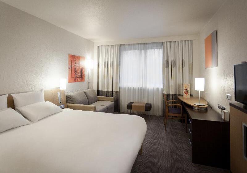 Номер Классика Двуспальная Кровать, Novotel Valence Sud
