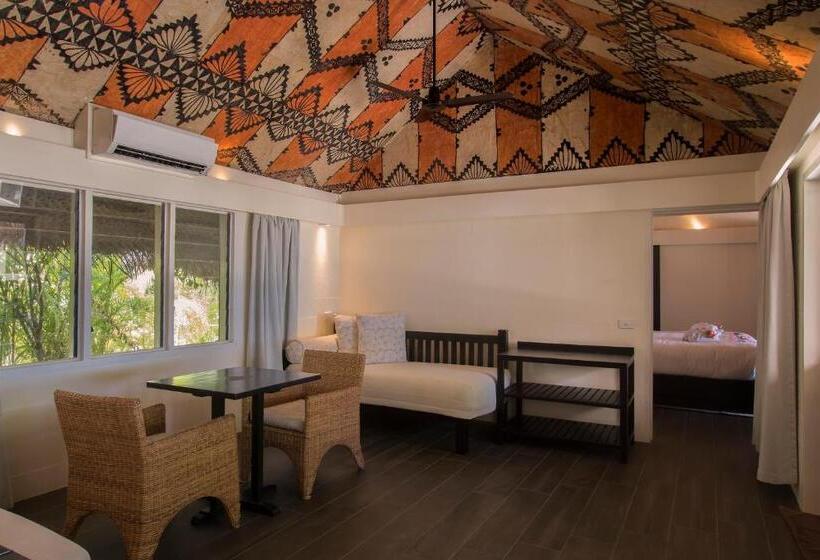 اتاق خانوادگی, Castaway Island, Fiji