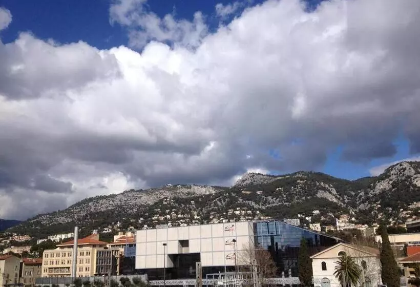 اتاق سوپریور با چشمانداز, Au Nouvel