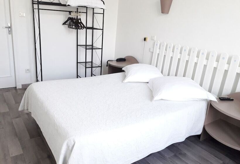 غرفة قياسية, Au Nouvel