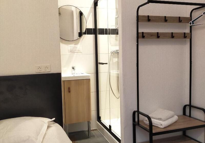 غرفة قياسية فردية, Au Nouvel