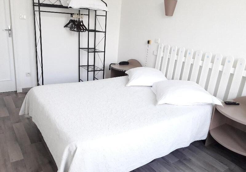 غرفة قياسية, Au Nouvel