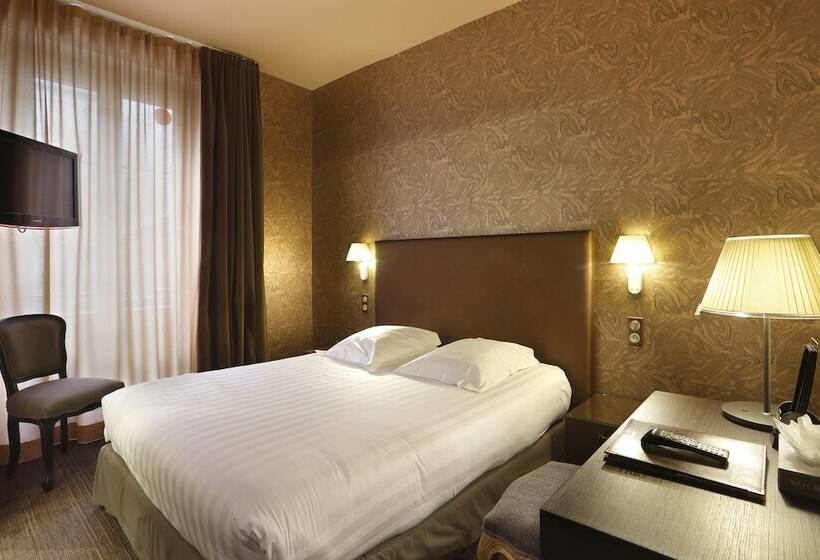 غرفة قياسية, De Paris