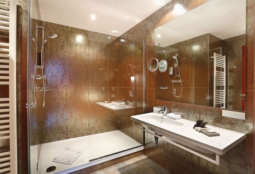 Номер Executive, De Paris