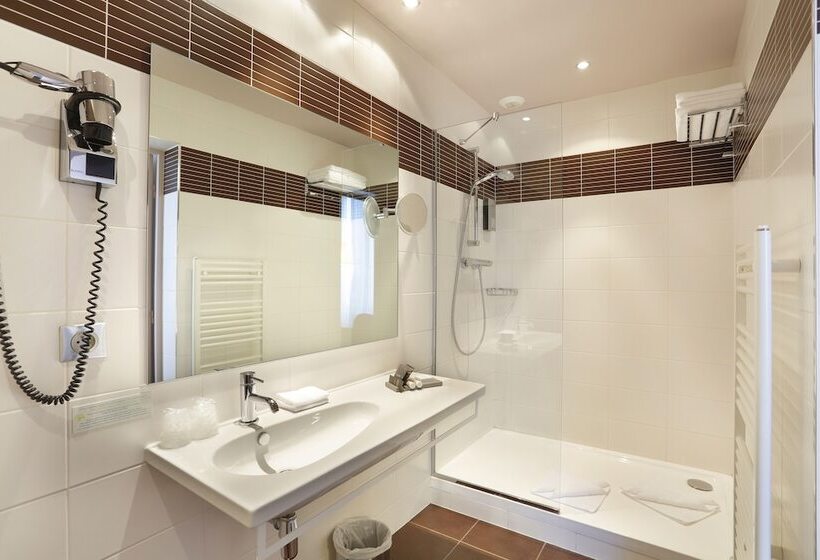 이그제큐티브 룸, De Paris