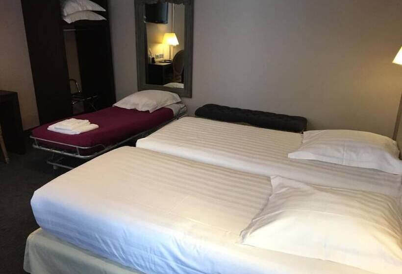 수피리어 트리플 룸, De Paris