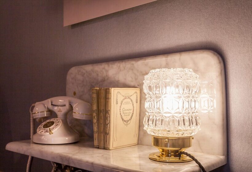 スタンダードルーム, Handsome