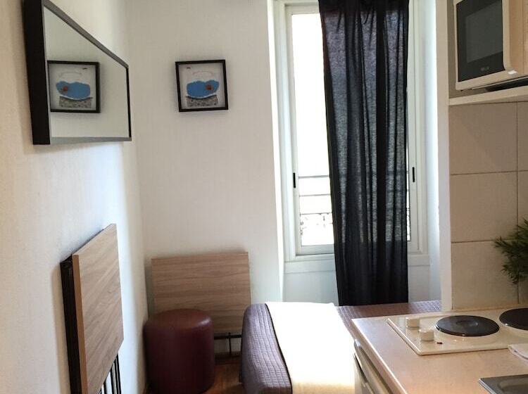 标准工作室, Hôtel Du Petit Louvre