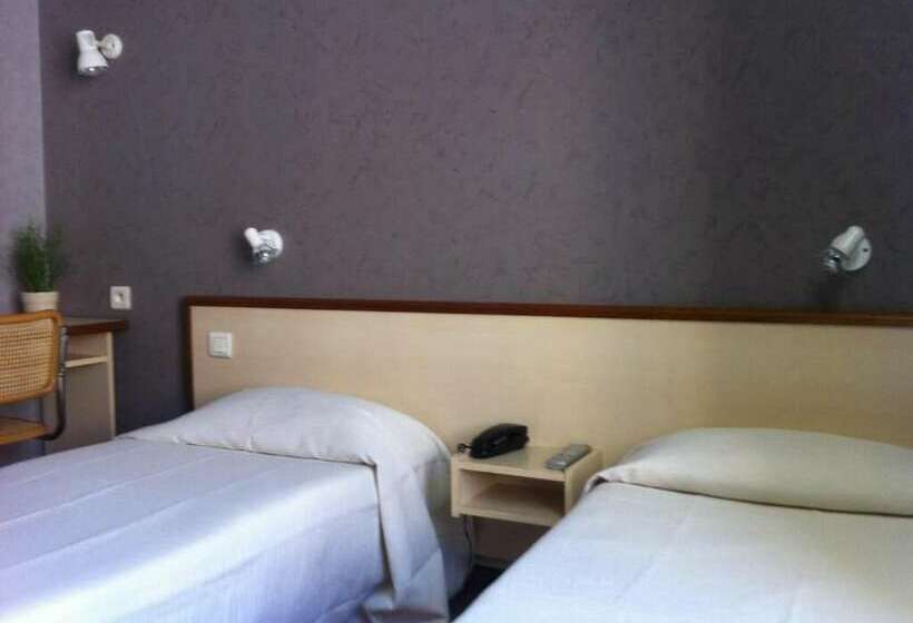 غرفة قياسية, Du Sud Vieux Port