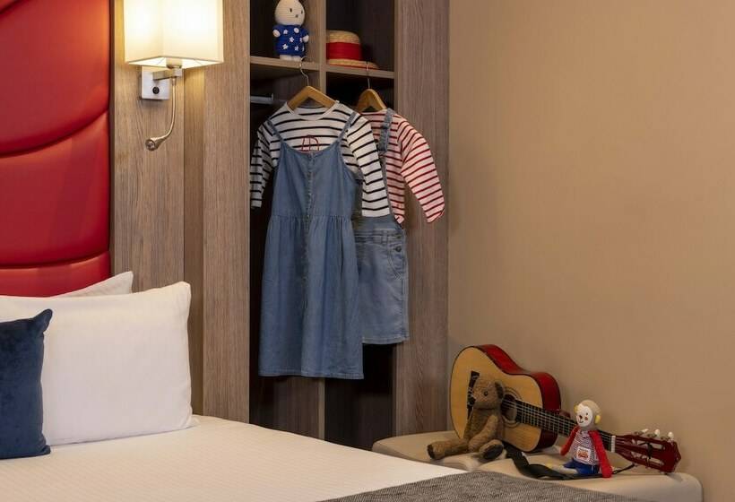 スタンダード4人部屋, L Interlude