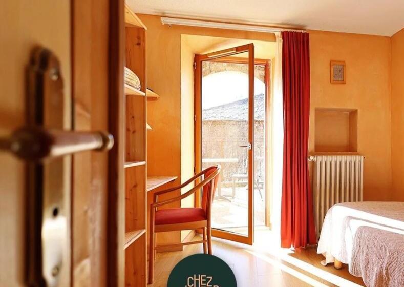 Номер Стандарт, Hôtel Picheyre