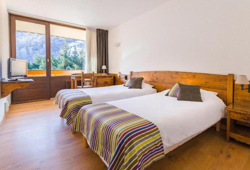 חדר סטנדרט נוף להרים, Hôtel Plein Sud Et Piscine