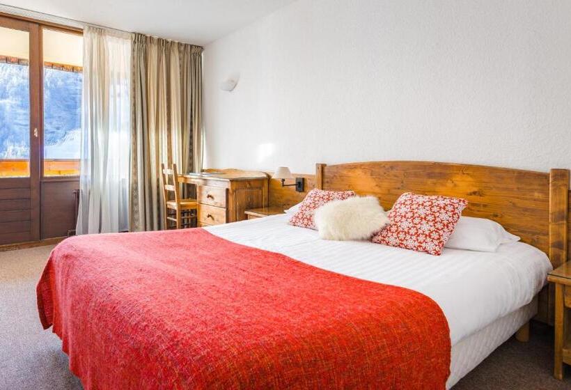 חדר סטנדרט עם מרפסת, Hôtel Plein Sud Et Piscine