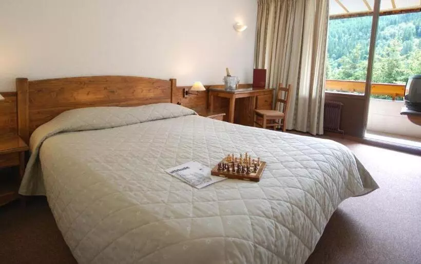 اتاق استاندارد با بالکن, Hôtel Plein Sud Et Piscine
