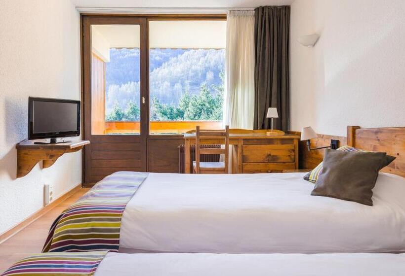 חדר סטנדרט עם מרפסת, Hôtel Plein Sud Et Piscine