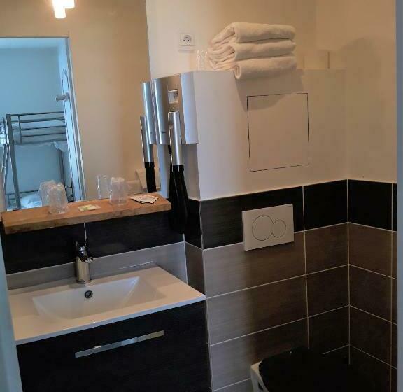 غرفة قياسية فردية, Trianon