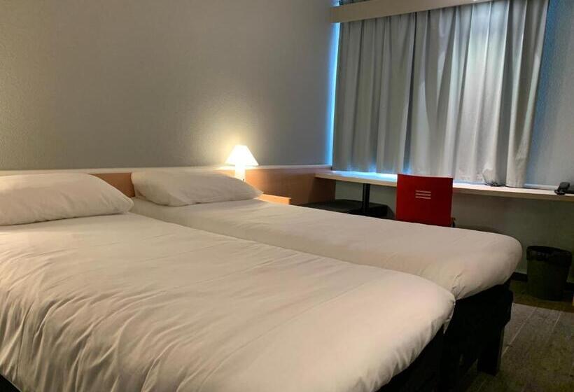 스탠다드 룸, Ibis Auray