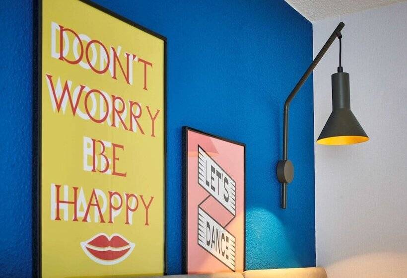 Номер Стандарт, Ibis Douai Centre