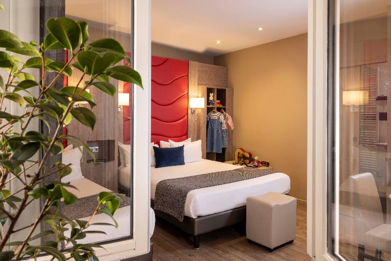 スタンダード４人部屋, L Interlude