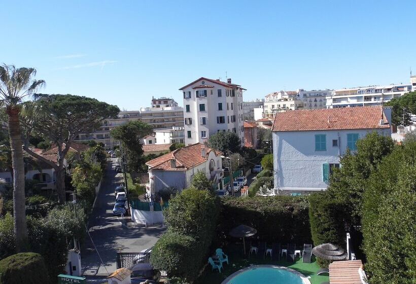 غرفة قياسية ثلاثية, Le Pre Catelan