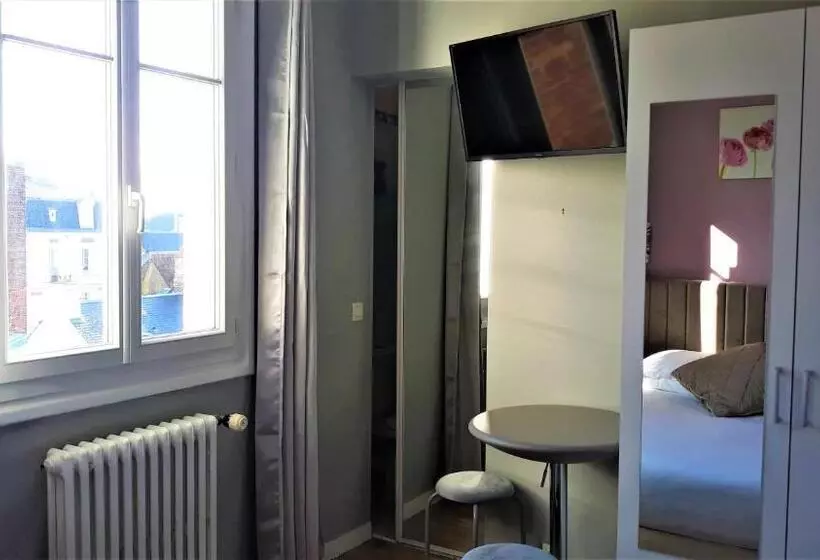 Standard Yhden Hengen Huone, Le Reynita