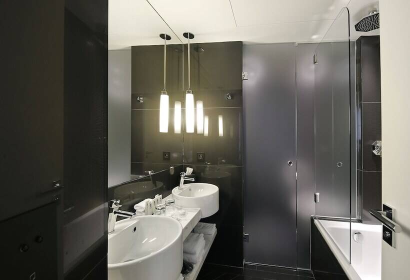 デラックスルーム, Opera Richepanse