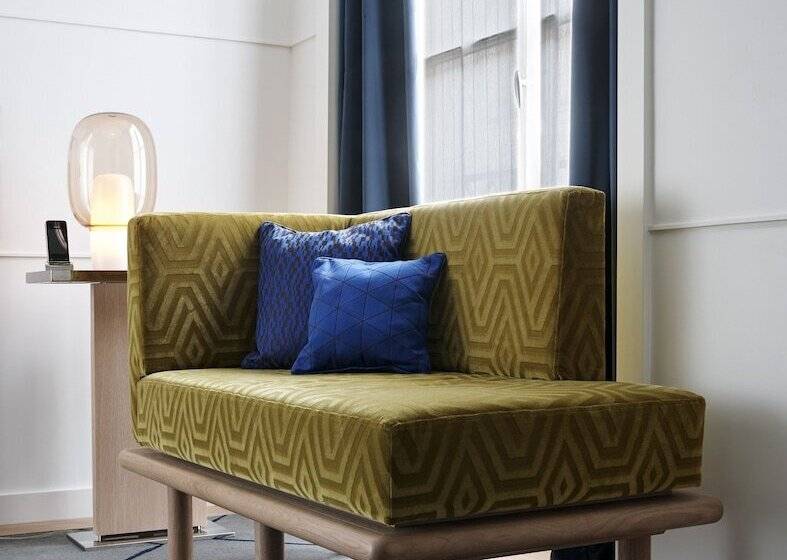 クラシックルーム, Opera Richepanse